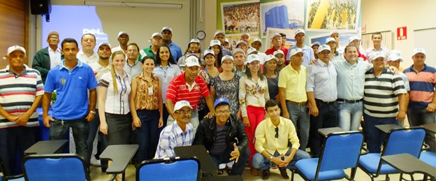 Carpil visita parque industrial de uma das maiores cooperativas do país