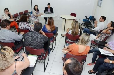 Rozangela Wyszomirska solicitou que os prefeitos, secretários municipais e diretores dos Hospitais de Pequeno Porte elaborem um Plano Operativo descrevendo todas as necessidades de cada unidade (Fotos: Olival Santos)