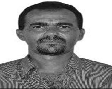 Mesmo com mandato cassado e proibido de adentrar prédios públicos por decisão judicial, vice-prefeito Valdemir Lima assumiu a chefia do município.