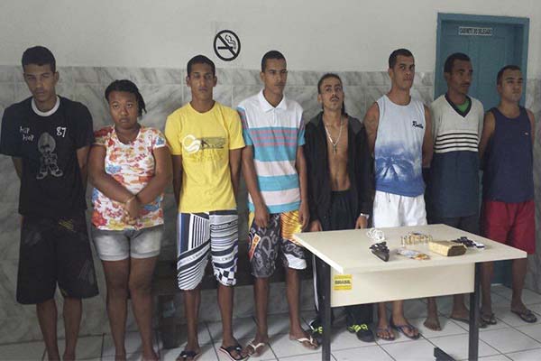 Presos foram levados para a Delegacia Regional de Santana do Ipanema (Foto: ASCOM/PC)