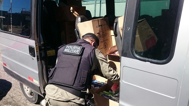 620_material_sem_nota_fiscal_aprendido_pela_pm_no_mercado_da_producao_em_maceio_5