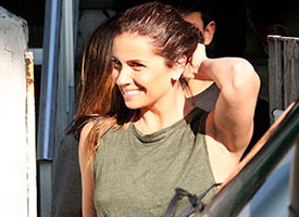 Giovanna Antonelli grava no Rio e arrasa na elegância