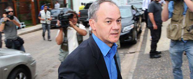 Padilha nomeia assessor de Dilma para cargo na Casa Civil