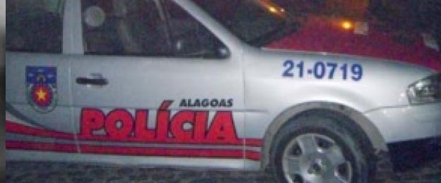 Dupla é presa com cerca de 20 quilos de maconha em Arapiraca