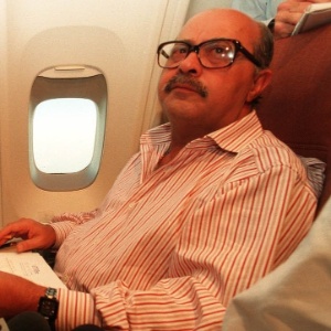 preso-em-bancoc-tailandia-onde-estava-foragido-pc-farias-volta-para-o-brasil-escoltado-pela-pf-em-dezembro-de-1993-1466629411847_300x300