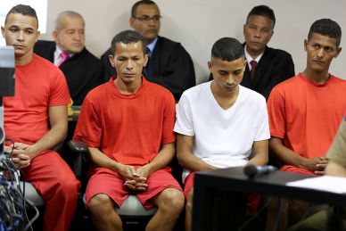 Joás dos Santos, Claudevan Francelino, Tallys Sena e Ewerton Seabra durante júri nessa quarta (27), no Fórum. Foto: Caio Loureiro