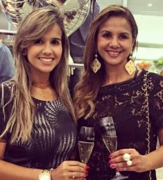 Minhas queridas Larissa e Kitty Lopes, Colunistas em Garanhuns, estarão aqui em Maceió nos próximos dias 26, 27 e 28, na Festa de Jacira Leão e Congresso ABIME.