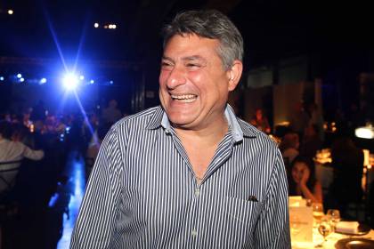 Cléber Machado comemora ouro do Brasil cedo demais