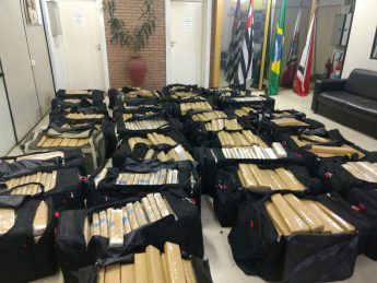 droga_apresentada_pelo_denarc-605868