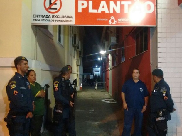 Segurança foi reforçada para melhor acesso da equipe do IML. Crédito: G1