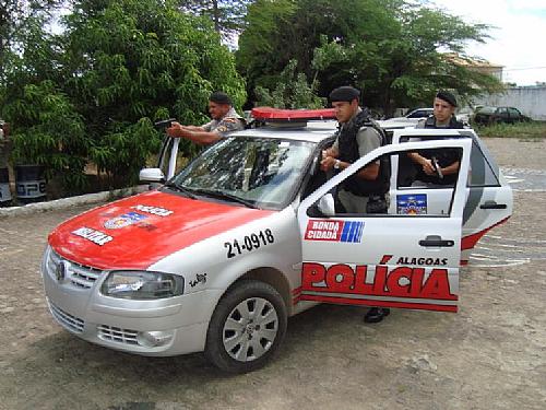 Polícia prende suspeitos de vários crimes em operação em Rio Largo