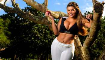 Mulher Maçã diz que recebe conselhos de Steve Jobs em sonhos