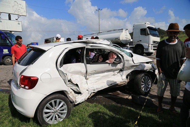 Acidente em rodovia no interior de Alagoas deixa um morto e um ferido