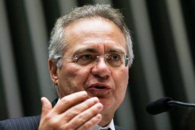 brasil-politica-senado-renan-calheiros-sessao-20160823-05