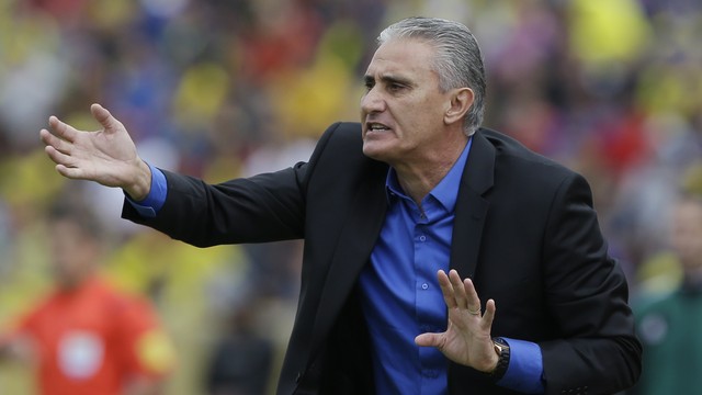 ecuador_brazi_soccer__amar