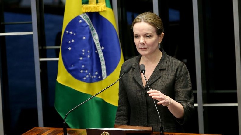 Brasília - A senadora Gleisi Hoffmann discursa no Plenário do Senado durante sessão não deliberativa (Wilson Dias/Agência Brasil)