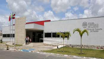 Júri condena homem por assassinato com faca em bar de Penedo