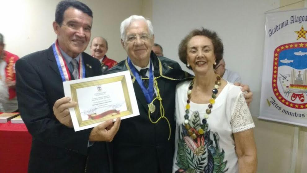 Academia Alagoana de Cultura homenageia palmeirense