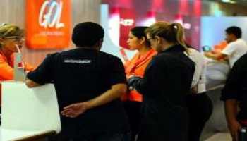 Eliana se sensibiliza e paga passagem para desempregado no Rio