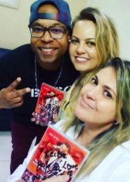 Buchecha fez a cirurgia em uma clínica odontológica com as dentistas Fernanda Fiúza e Keide Sylos