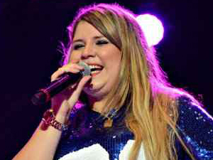 Marília Mendonça é ‘maltratada’ no aeroporto do SP