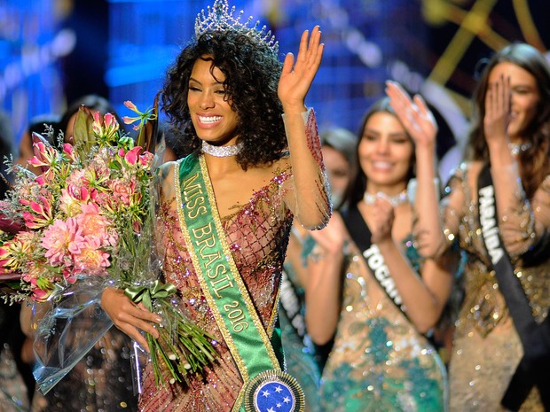 Raissa Santana, do Paraná, é eleita Miss Brasil 2016