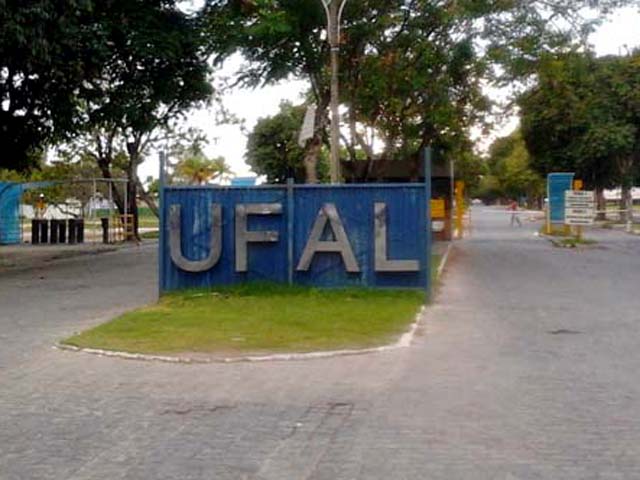 Dupla intimida estudantes na Ufal e gera polêmica nas redes sociais