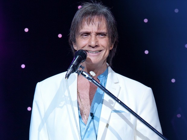 Especial de Roberto Carlos na Globo pode ter Jennifer Lopez