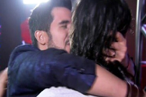 Estreia do “The Voice Brasil” tem beijo gay, e ausência de Ivete