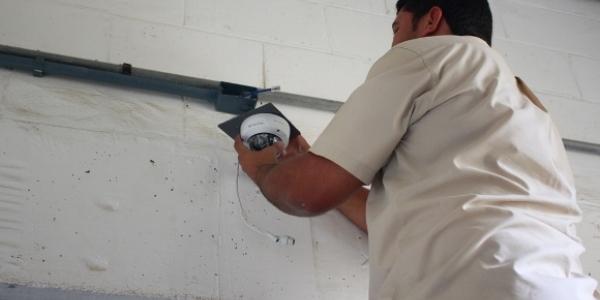 Presídio do Agreste reforça segurança com novas câmeras de monitoramento