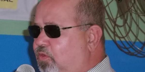 Prefeito diz que ex-delegado federal queria ‘se promover nas suas costas’