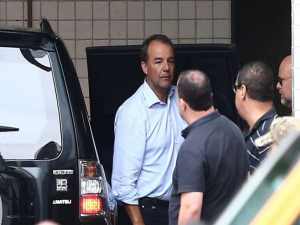 Na cadeia, Cabral amanhece com pão e manteiga