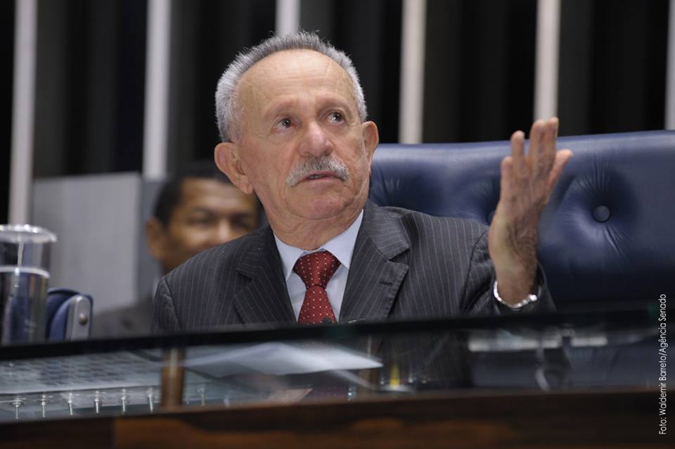 Benedito de Lira diz que só a reforma pode restaurar a confiança do eleitor