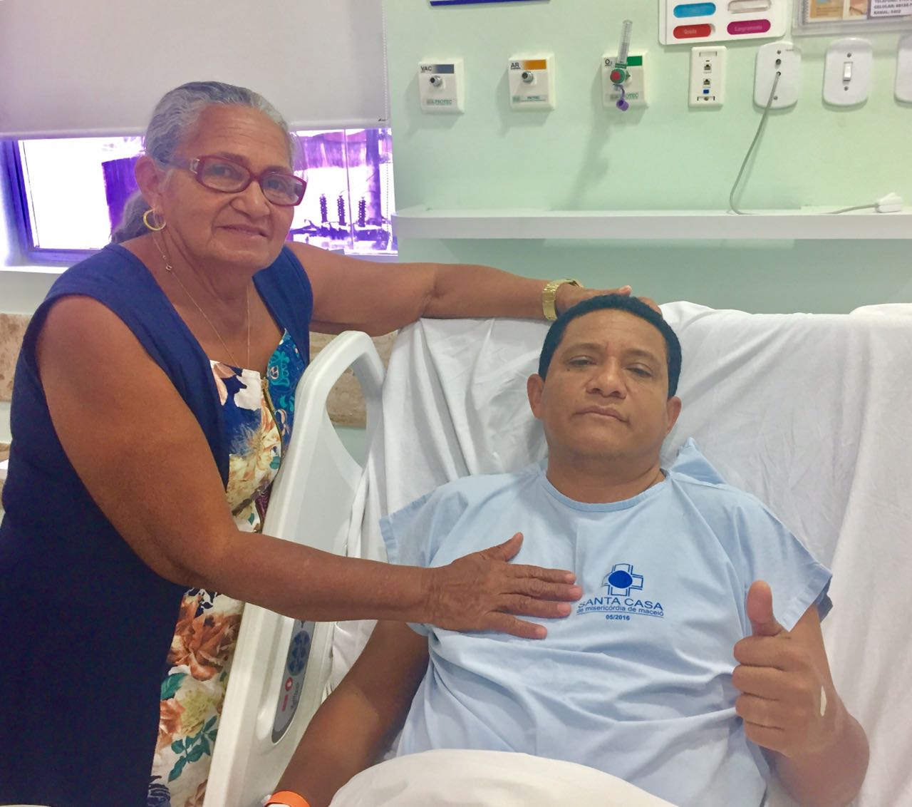 Julio Cézar continua se recuperando no leito da Santa Casa em Maceió