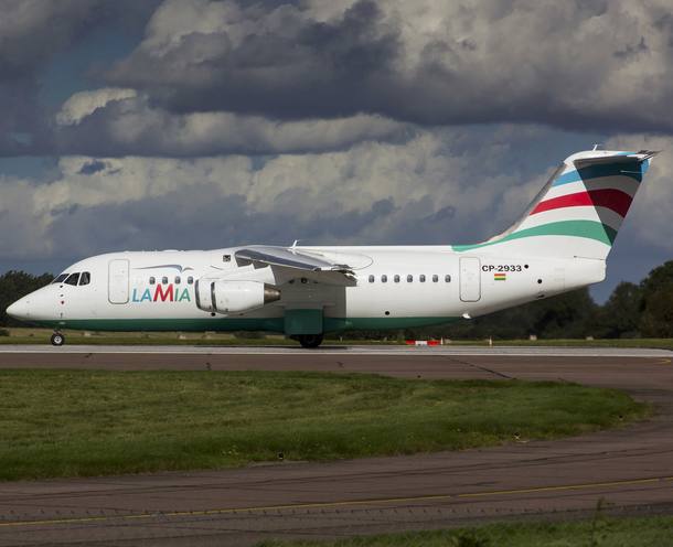 An Avro RJ85 operated by Lamia which crashed on approach to Medellin while carrying 81 passengers and crew including Brazilian football team Chapecoense is seen in a file picture taken in Norwich, Britain on September 25, 2015. Only 5 people are known to have survived the crash. REUTERS/Matt Varley NO ARCHIVES. NO SALES. FOR EDITORIAL USE ONLY. NOT FOR SALE FOR MARKETING OR ADVERTISING CAMPAIGNS.