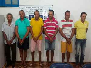 Pai e cinco filhos são presos na cidade de Craíbas