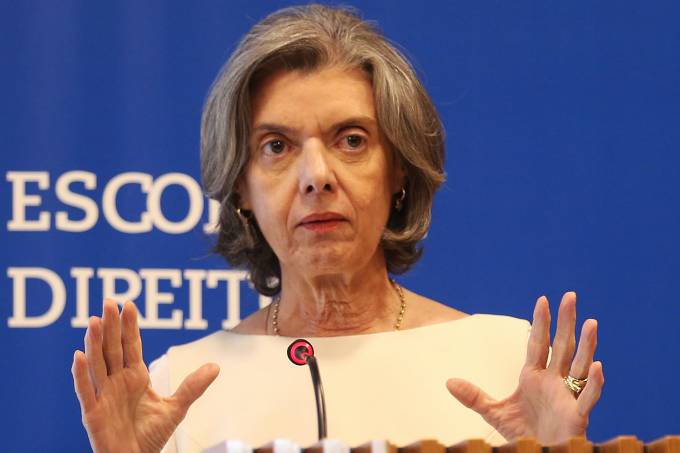 brasil-presidente-stf-carmen-lucia-20161027-01