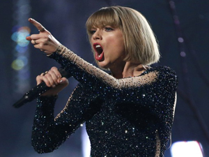 Taylor Swift lidera ranking de cantoras mais bem pagas do mundo