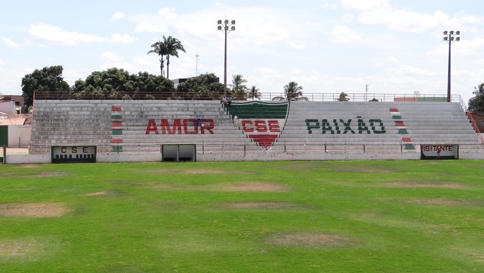 Em Palmeira roubaram tudo que era do CSE no Juca Sampaio