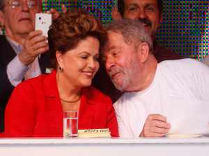 DF - LULA/MINIST…RIO/CASA CIVIL/ARQUIVO - POLÕTICA - Foto de arquivo de 21/06/2014 do ex- presidente Luiz In·cio Lula da Silva na ConvenÁ„o Nacional do PT para oficializar a candidatura ‡ reeleiÁ„o da presidenta Dilma Rousseff, no Centro de ConvenÁıes Brasil 21, em BrasÌlia. Quase duas horas depois do final da reuni„o no Pal·cio da Alvorada, nesta quarta-feira, 16, que selou a entrada do ex-presidente na Casa Civil, o Pal·cio do Planalto distribuiu nota oficial da presidente Dilma Rousseff confirmando a informaÁ„o. A posse de Lula sÛ deve ocorrer na prÛxima terÁa- feira, 22. 21/06/2014 - Foto: ANDR… DUSEK/ESTAD√O CONTE⁄DO