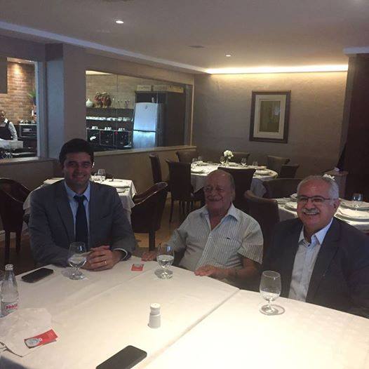 Depois de reeleito prefeito Rui Palmeira comparece a inauguração do Theatro Tereza Teofilo