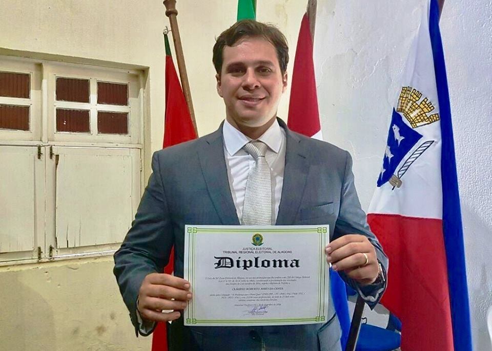 Cacau é diplomado prefeito de Marechal Deodoro