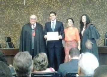 Rui Palmeira confirma secretários de educação, saúde e assistência em diplomação