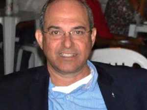 AMA; candidato sugere que adversários façam parte de sua chapa