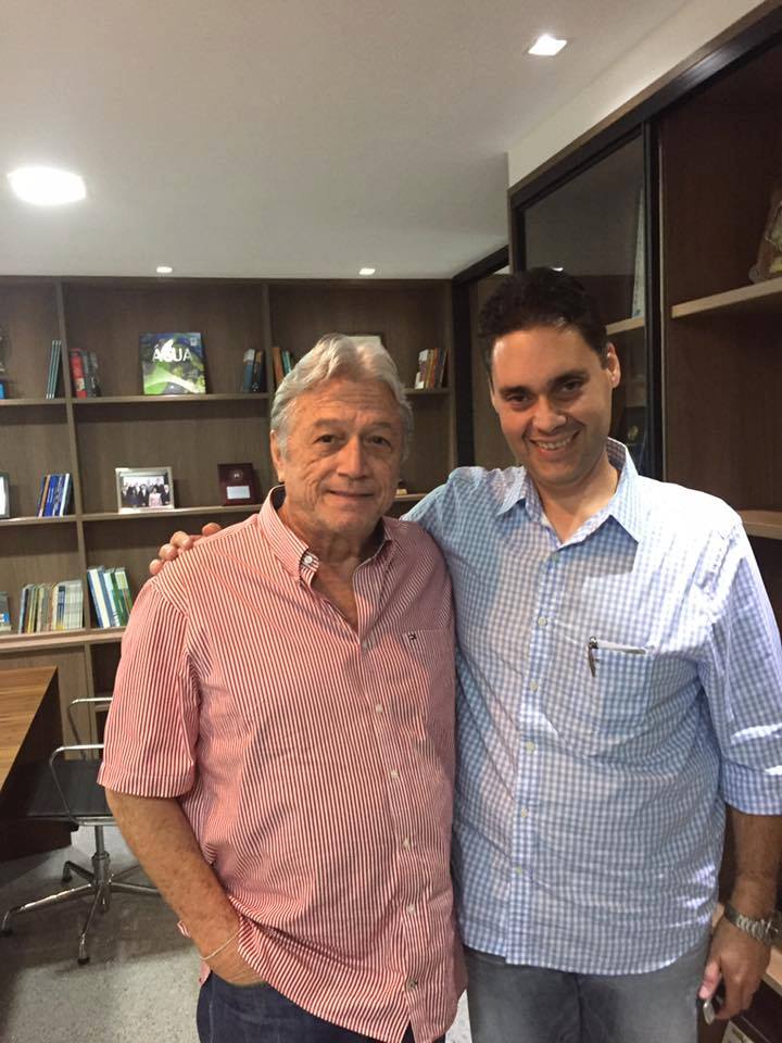 Joãozinho Pereira acerta acordo com o PMDB e arrasta oito prefeituras para os Calheiros