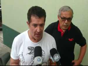 Cantor Beto Barbosa é detido após confusão em supermercado