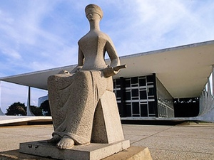 STF admite indenização em dinheiro para preso em situação degradante