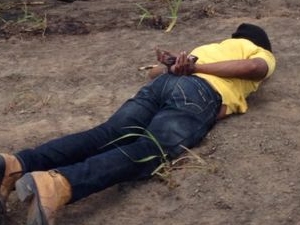 Em Arapiraca, bandidos roubam caminhão, fazem reféns e trocam tiros com a polícia