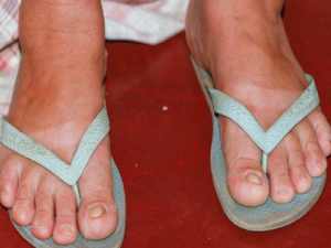 Juiz que barrou audiência porque lavrador usava chinelo terá de pagar R$ 12 mil