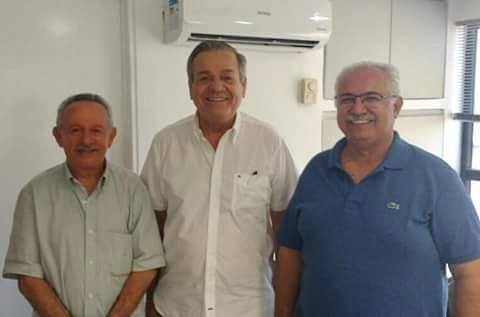 Teofilo recebe visita de Benedito de Lira e Lessa aguardando o encontro com Renan Filho